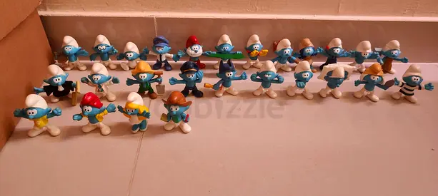 26 Vintage Smurf Action Figure Collection