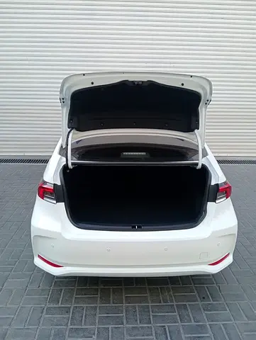 صورة 8 لـ 2021 Toyota COROLLA