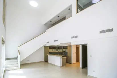 Rare Duplex | Boulevard View | Unfurnished