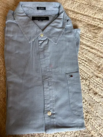 Light blue Tommy Hilfiger long-sleeve shirt - medium to large fit