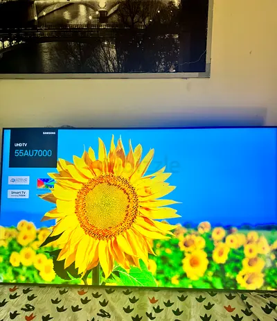 55inches Samsung Crystal 4K UHD - Perfect condition