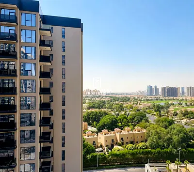 VACANT | GOLF VIEW | PRIME LOCATION