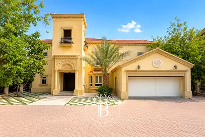 Main Lake View | Quiet Location | Private Pool