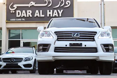 2014 Lexus LX-SERIES photo 2