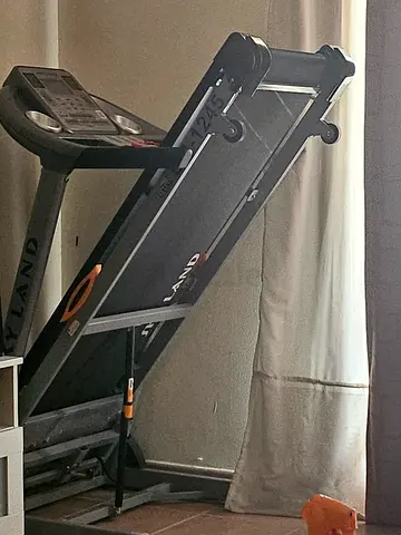 Foldable treadmill in good working condition