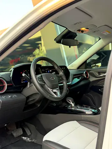 صورة 10 لـ 2025 Chevrolet TRAX