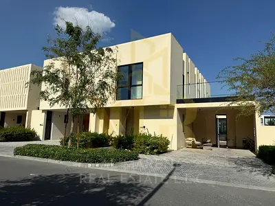 🏡✨ فيلا فاخرة للبيع في الزوراء – عجمان ✨🏡