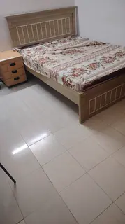 Sharing room available for couples keralite only