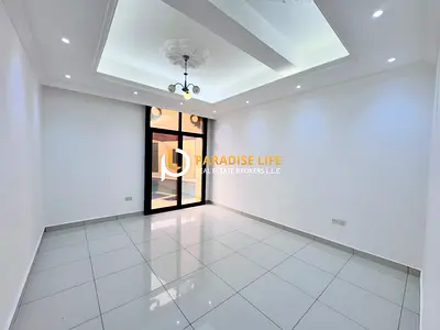 5 BEDROOMS 1 BEDROOM GROUND FLOOR AWAY FLY PATH SHARED POOL