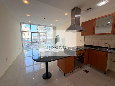 Chiller Free | Bright Apartment | Prime Location