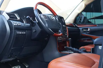 2014 Lexus LX-SERIES photo 13