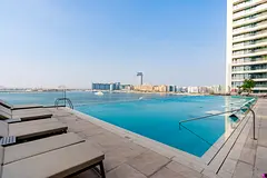 Luxury Living | Chiller Free | Furnished | VACANT