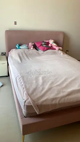 Upholstered king size bed with Headboard - Light Pink, Good Condition