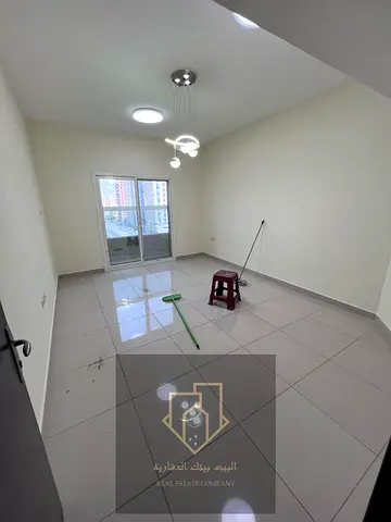 فرصة مميزة السكن في واحدة من أكثر المناطق طلباً في عجمان، شقة غرفة وصالة بمساحة ممتازة في موقع استراتيجي النعيمية ١