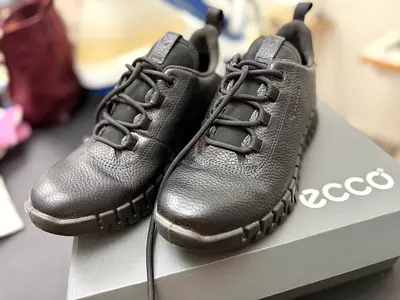 Ecco Shoes Black . size 37