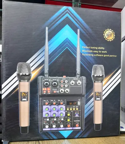 Mixer with 2 Microphones - Brand new