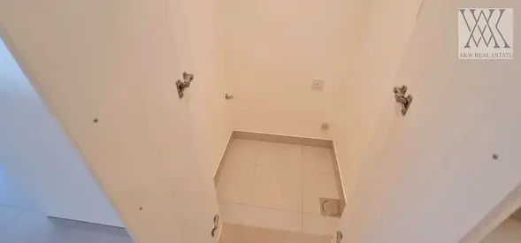 3 Br + Maid | Vacant | Prime Location