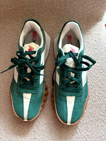 New Balance XC-72 in the green/white/gum colour (style code UXC72RG). They are a US size 6.5 (EU 3