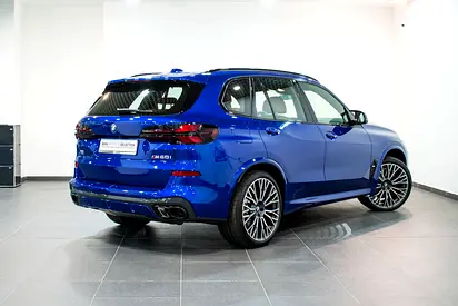صورة 14 لـ 2026 BMW X5
