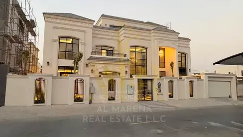 Luxury villa with a modern design, private garden and pool - high-end finishes, price includes electricity, water, and air conditioning.