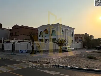 فيلا فاخرة للبيع في المويهات 1 – كورنر ساكن تجاري بسعر شامل الكهرباء والمياه والمكيفات تملك حر