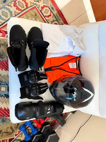 RTA‑approved motorcycle riding gear for training