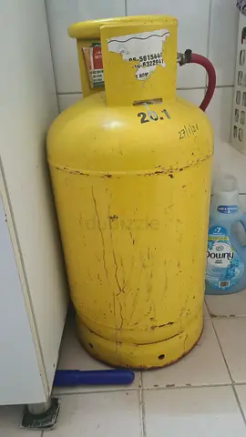 Yellow LPG gas cylinder - 21kg + Regulator + Hose