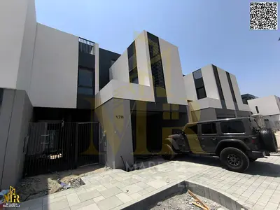 فيلا فاخرة بالزوراء، طابقين وروف، 4 غرف ماستر بمساحات مميزة، تصميم عصري، شامل الكهرباء والمياه والمكيفات بموقع راقٍ ومميز.