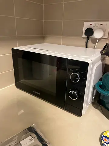 Samsung Compact Microwave