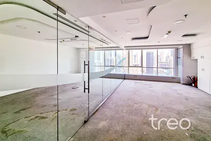 Vacant | Close to Metro | Spacious