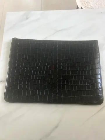 Laptop sleeve