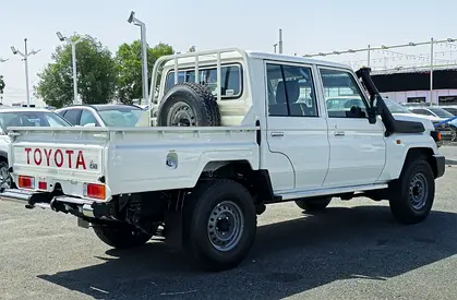 2025 Toyota LAND CRUISER 70 SERIES 照片 13