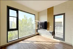 Landscaped Garden | Vacant | Prime Location