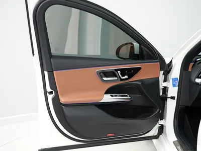 Mercedes-Benz E-Class E 200, миниатюра 15