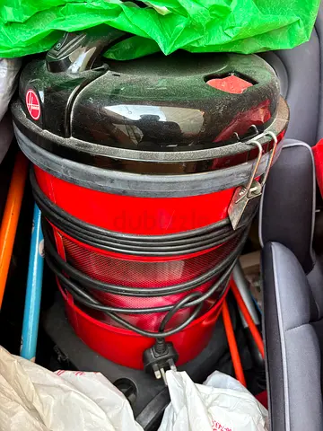 Hoover Red Wet Dry Cylinder Vacuum Cleaner - Good Working Condition