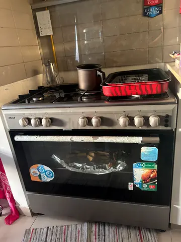 Used freestanding gas oven and hob (stainless steel) - good working condition