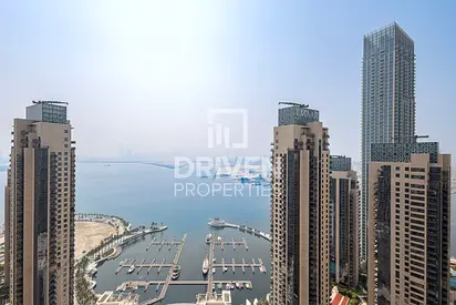 Skyline and Harbour View | Spacious Layout