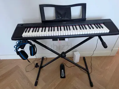 Yamaha Electric Piano Synthesizer Keyboard