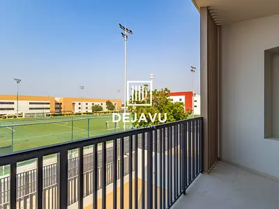 Corner 4BR Townhouse | Single Row | Large Plot
