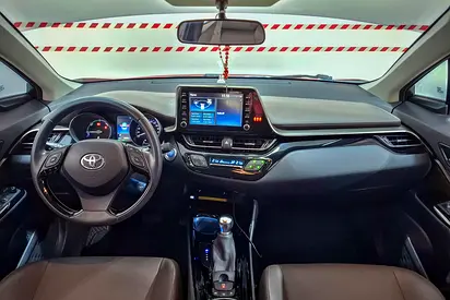 صورة 9 لـ 2023 Toyota C-HR