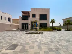 Luxurious modern 5 bedroom with maid room villa for rent