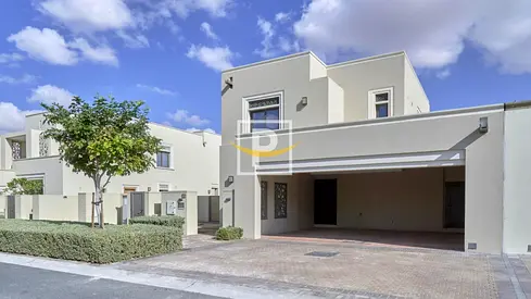 Beautiful 3Bedroom+Maids Villa For Sale at Azalea