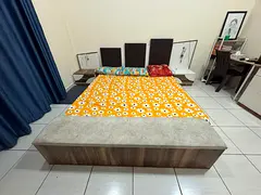 Sharing room available for monthly rent