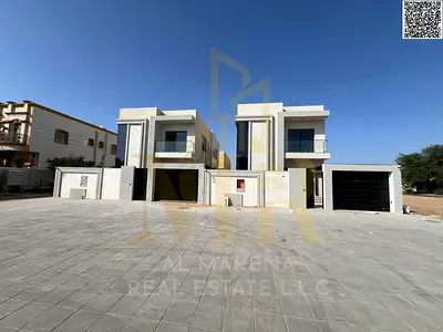 Villa directly from the owner, custom finishing, on a main street, close to all services, freehold ownership for all nationalities.