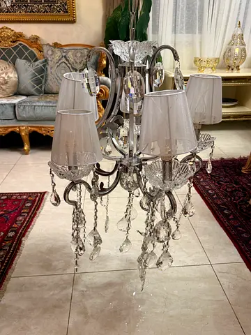 Crystal lamp — elegant chandelier-style lighting