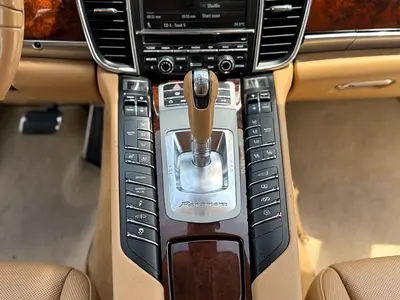 2013 Porsche PANAMERA — миниатюра 11