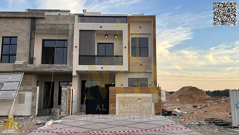 فيلا بموقع استراتيجي خلف جفت مارت | طابقان وروف | 4 غرف نوم ماستر | موقع مميز | السعر شامل رسوم التسجيل والتمليك