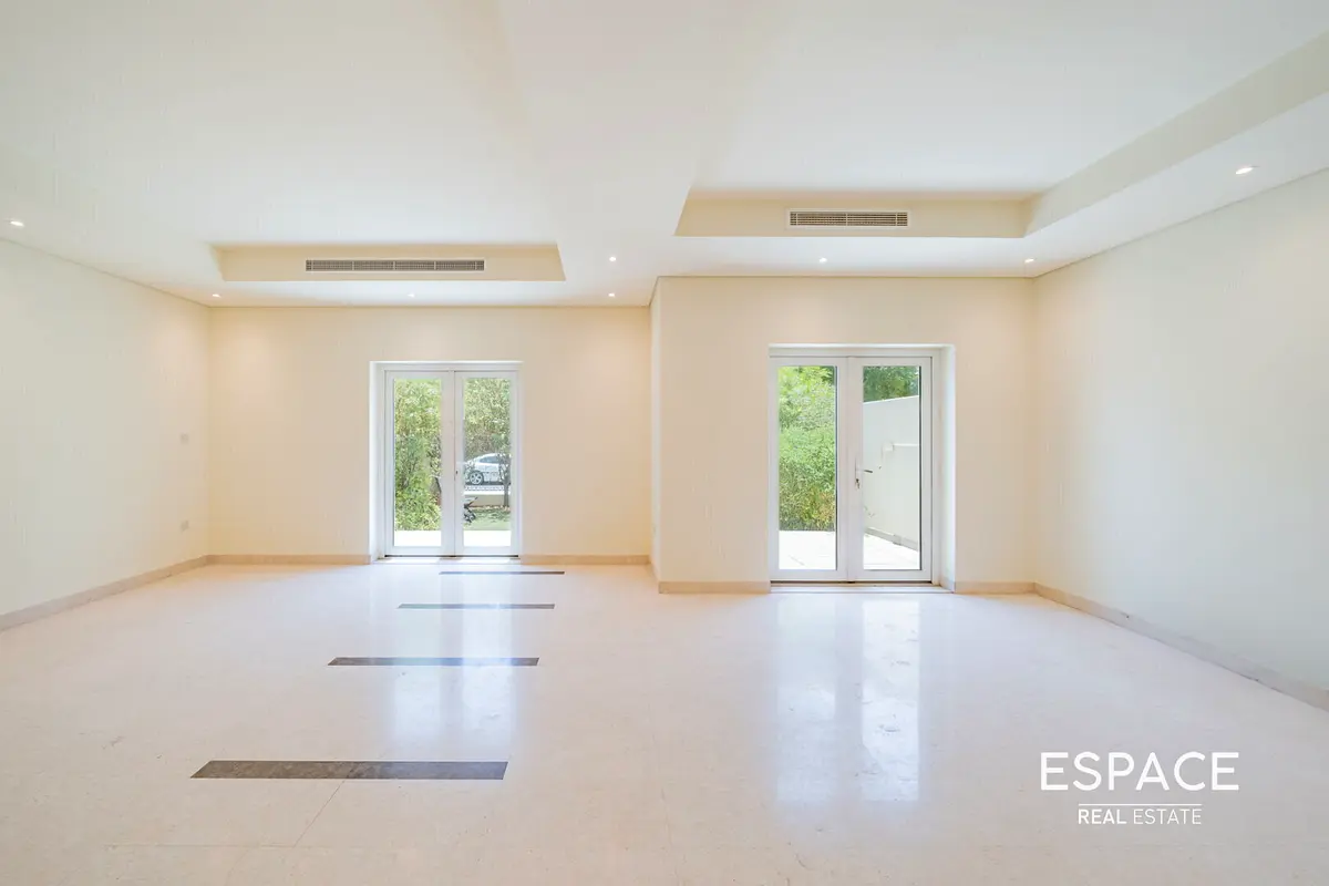 Spacious 3 Bedrooms | Vastu | Phase 2