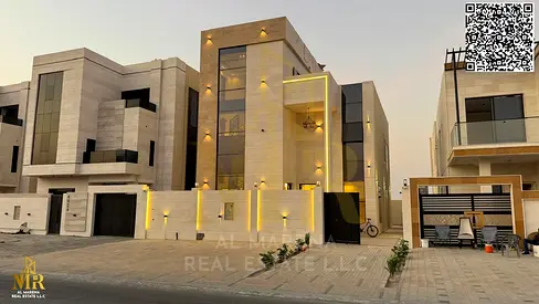 Prime location villa, 2 floors + roof, 5 master BR, fees incl.