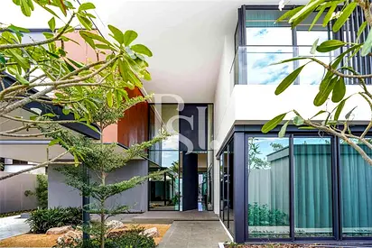 Premium Villa | Big Plot | Prestigious Community!